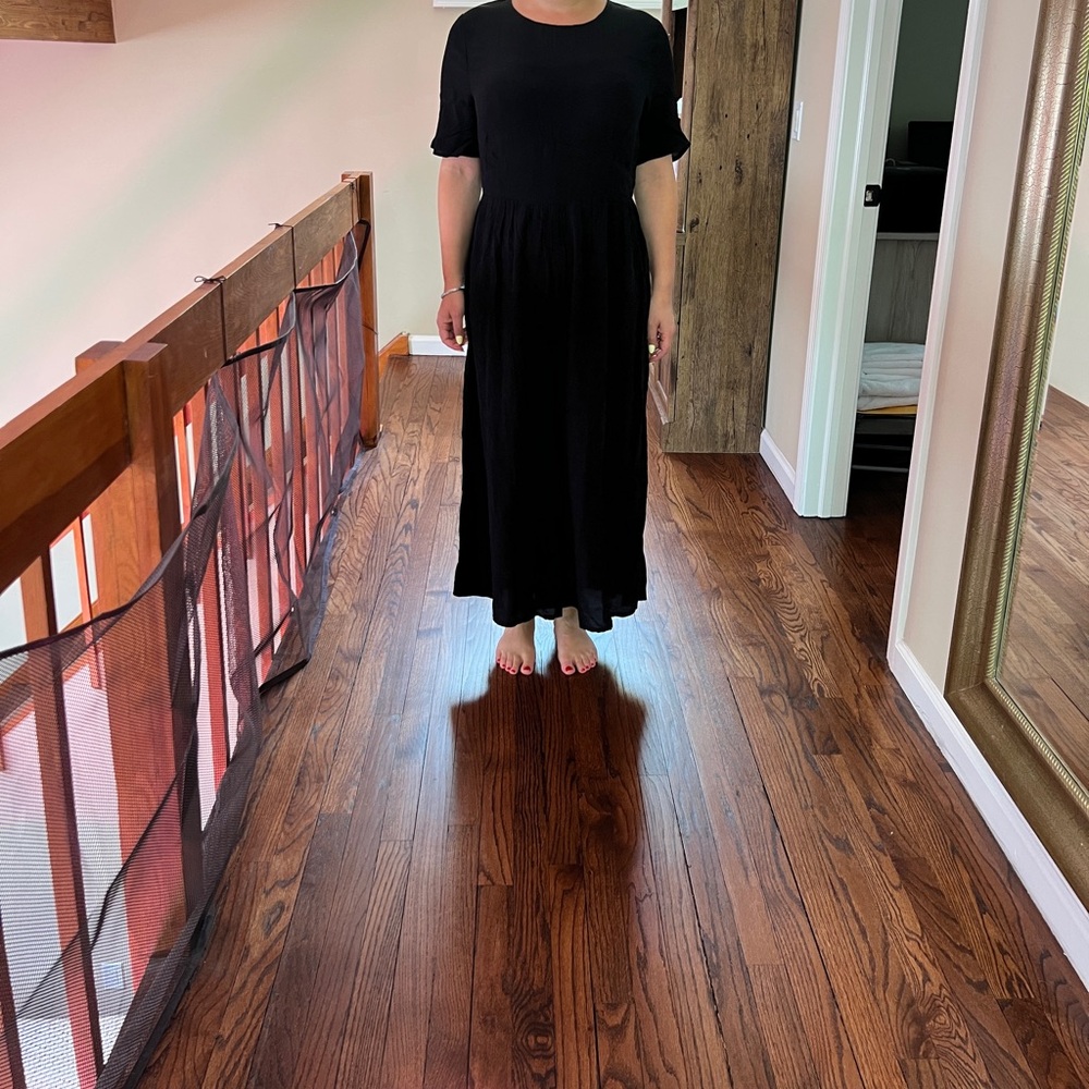 Elegant Black Maxi Dress